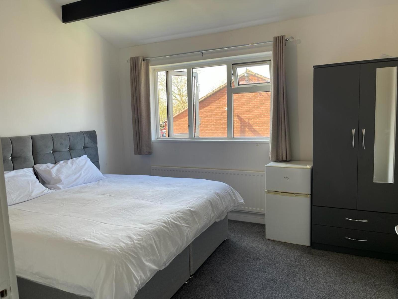 Homestays-Close To Coventry City And University I Free Parking I Wi-Fi Eksteriør billede
