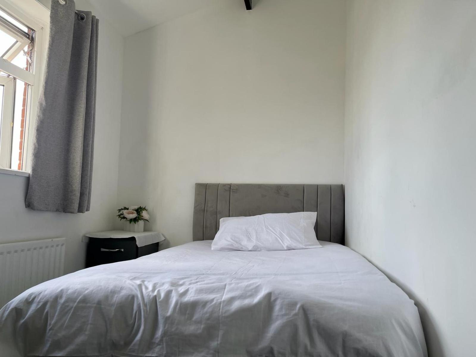 Homestays-Close To Coventry City And University I Free Parking I Wi-Fi Eksteriør billede