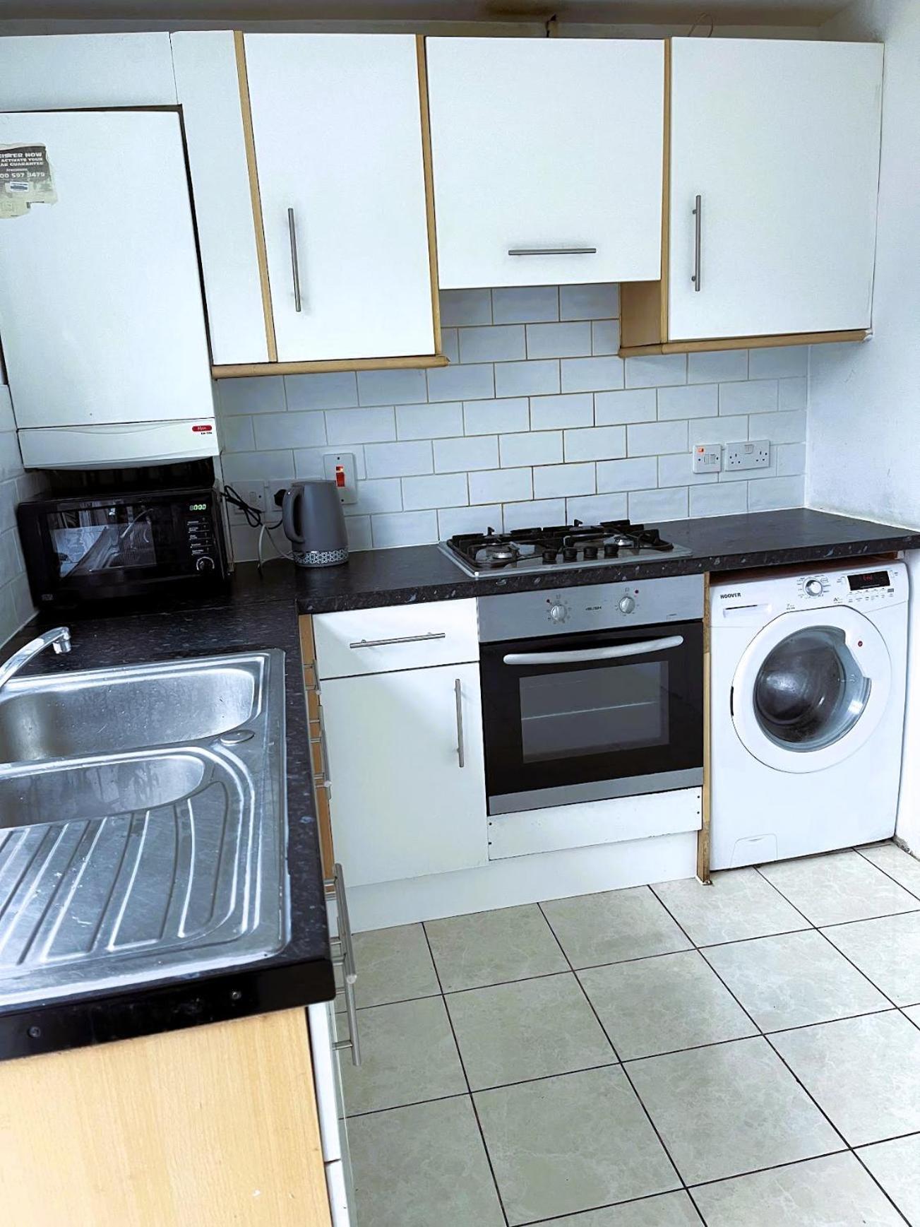 Homestays-Close To Coventry City And University I Free Parking I Wi-Fi Eksteriør billede